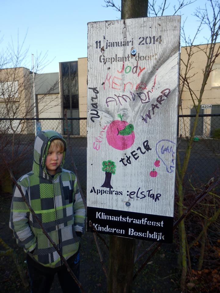 Namen en initiatieven verbinden zich blijvend aan "onze appelboom"