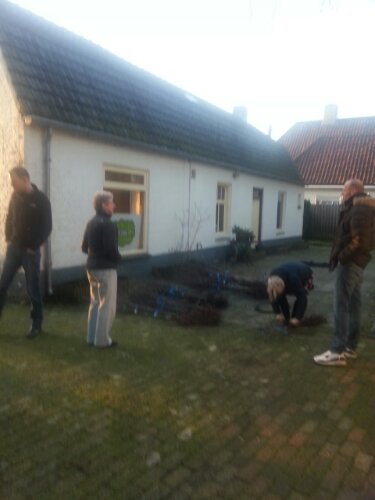 Ophalen is ook een gezellige activiteit. Je ontmoet elkaar weer eens en de koffie vloeit rijkelijk