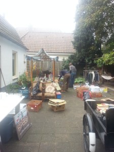 De verkoop komt ten goede van de te bouwen voedselkas